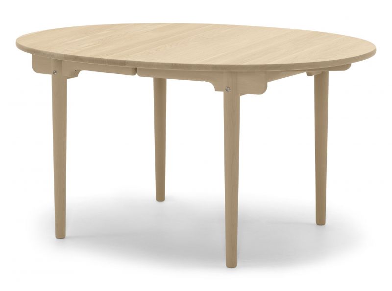 CH337 Extendable oval dining table Carl Hansen & Søn
